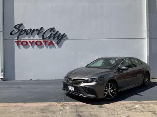 Predawn Gray Mica 2024 Toyota Camry SE