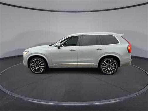2025 Volvo XC90 B6 Plus 7-Seater