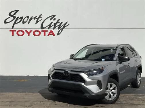 2020 Toyota RAV4 LE