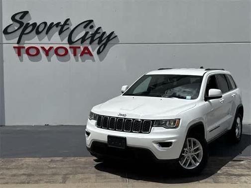 2017 Jeep Grand Cherokee Laredo