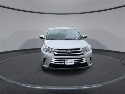 2019 Toyota Highlander Hybrid Platinum