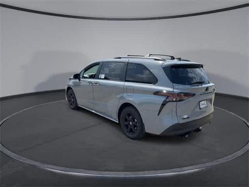 2025 Toyota Sienna Woodland Edition