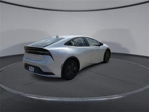 2025 Toyota Prius Plug-In Hybrid SE