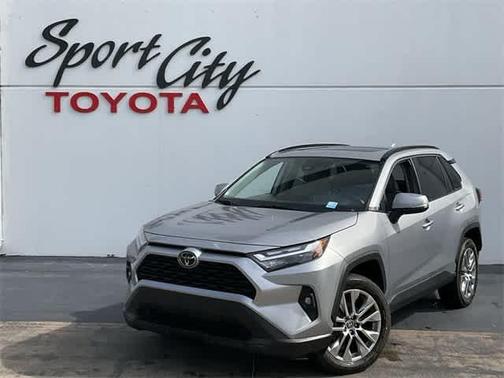 2022 Toyota RAV4 XLE Premium