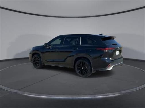 2024 Toyota Highlander XSE