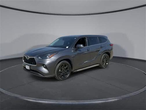 2022 Toyota Highlander LE