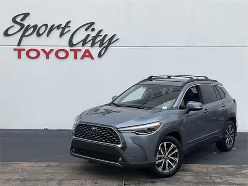 2024 Toyota Corolla Cross XLE