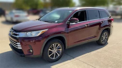 Ooh La La Rouge Mica 2019 Toyota Highlander XLE