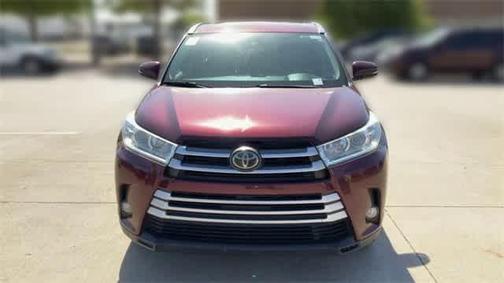 Ooh La La Rouge Mica 2019 Toyota Highlander XLE