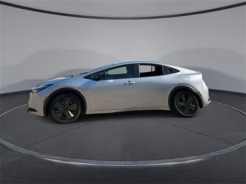 2025 Toyota Prius Plug-In Hybrid SE