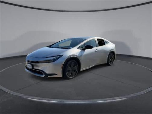 2025 Toyota Prius Plug-In Hybrid SE