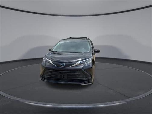 2021 Toyota Sienna LE