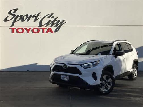 2025 Toyota RAV4 Hybrid LE