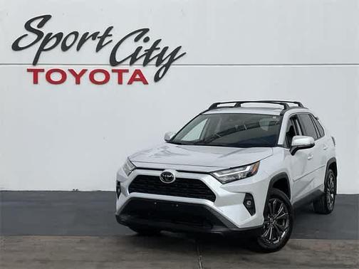 2025 Toyota RAV4 Hybrid XLE Premium