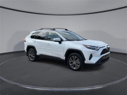 2025 Toyota RAV4 Hybrid XLE Premium