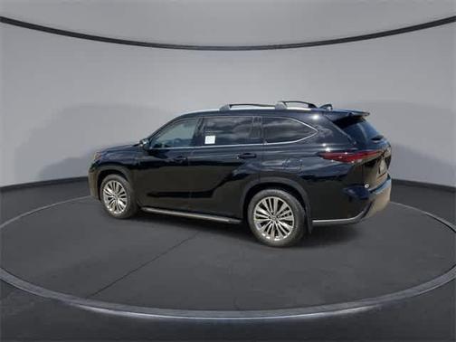 2025 Toyota Highlander Platinum