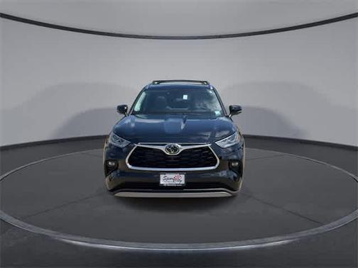 2025 Toyota Highlander Platinum