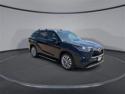2025 Toyota Highlander Platinum