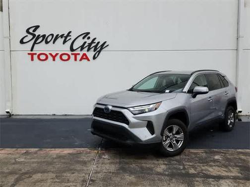 2024 Toyota RAV4 Hybrid SE