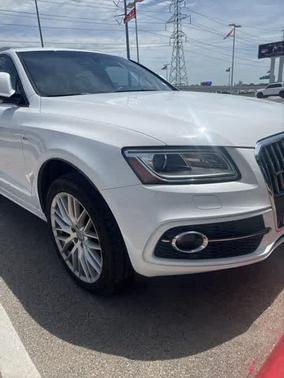 White 2017 Audi Q5 2.0T Premium Plus