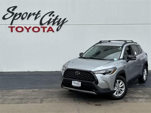2025 Toyota Corolla Cross LE