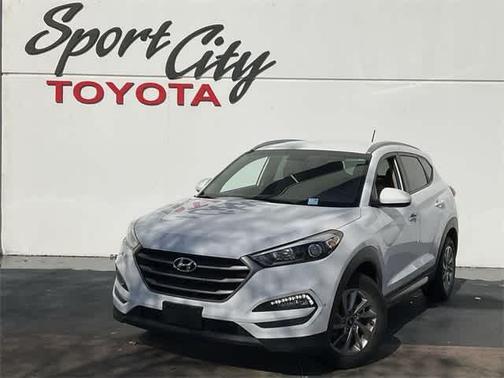 2016 Hyundai TUCSON SE
