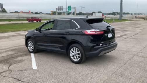 Agate Black Metallic 2022 Ford Edge SEL