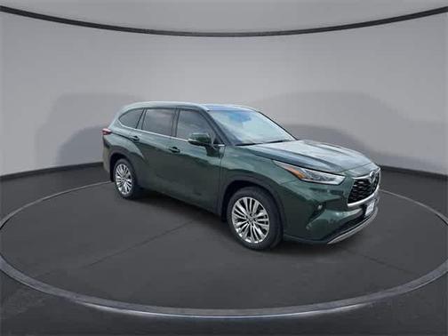 2025 Toyota Highlander Platinum