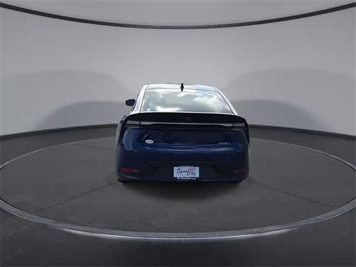 2025 Toyota Prius Plug-In Hybrid SE