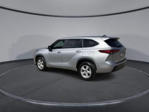 Celestial Silver Metallic 2023 Toyota Highlander LE