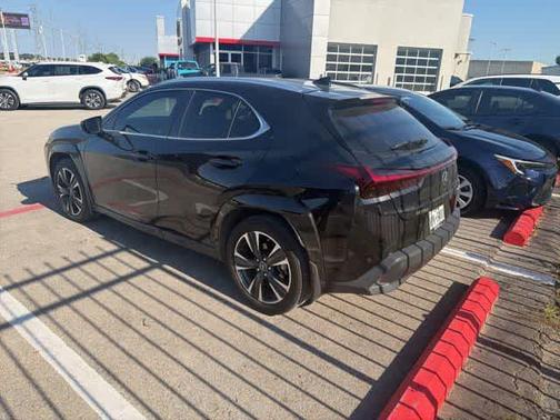 Caviar 2024 Lexus UX 250h Base