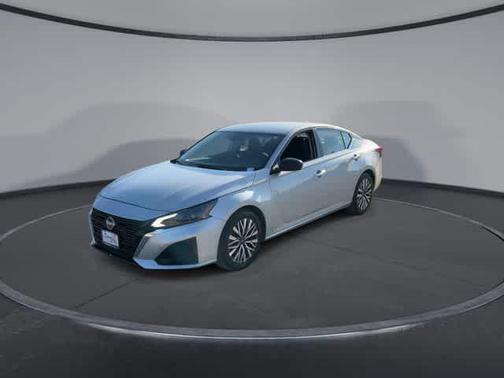 Brilliant Silver Metallic 2024 Nissan Altima 2.5 SV