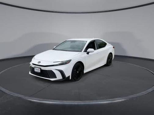 ICE CAP 2025 Toyota Camry XSE