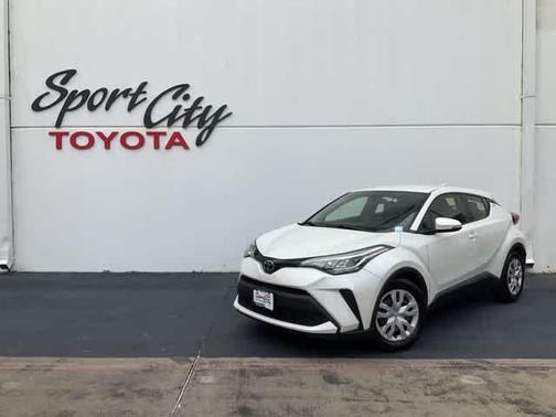 Blizzard Pearl 2020 Toyota C-HR LE