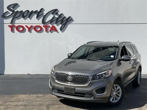 2018 Kia Sorento LX