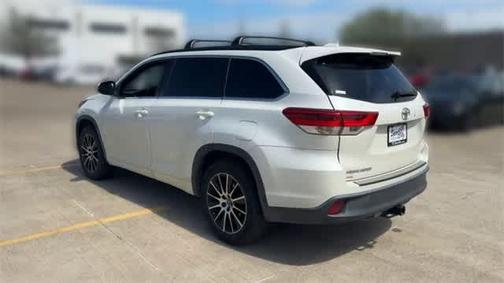 2018 Toyota Highlander SE