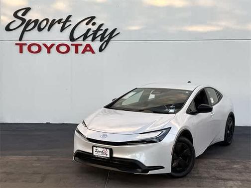 2026 Toyota Prius LE