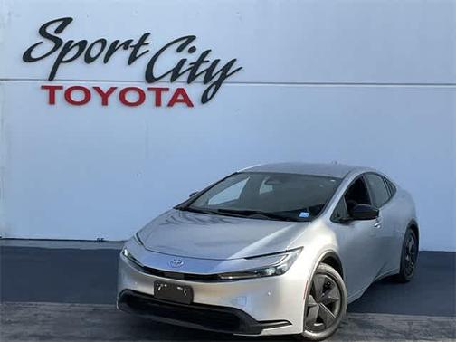 2023 Toyota Prius LE