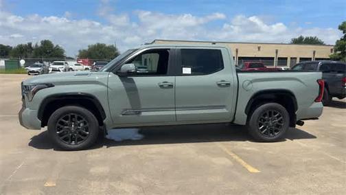 2025 Toyota Tundra Hybrid Platinum