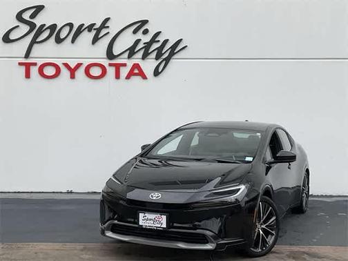 2025 Toyota Prius XLE