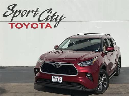 2020 Toyota Highlander XLE