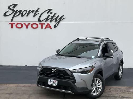 2026 Toyota Corolla Cross LE