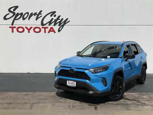2019 Toyota RAV4 LE