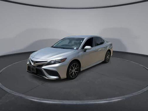 Celestial Silver Metallic 2024 Toyota Camry SE