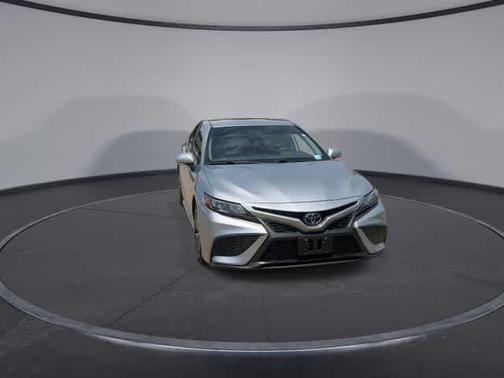 Celestial Silver Metallic 2024 Toyota Camry SE