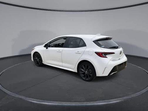 Ice Cap 2025 Toyota Corolla XSE