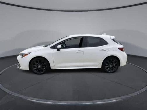 Ice Cap 2025 Toyota Corolla XSE