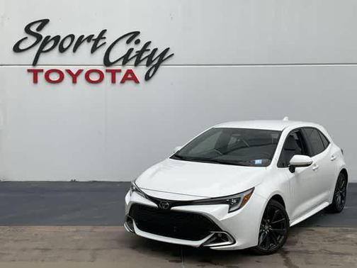 Ice Cap 2025 Toyota Corolla XSE