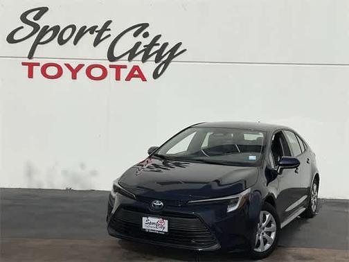 2025 Toyota Corolla Hybrid LE