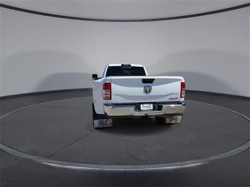 2024 RAM 3500 Tradesman Crew Cab 4x4 8' Box